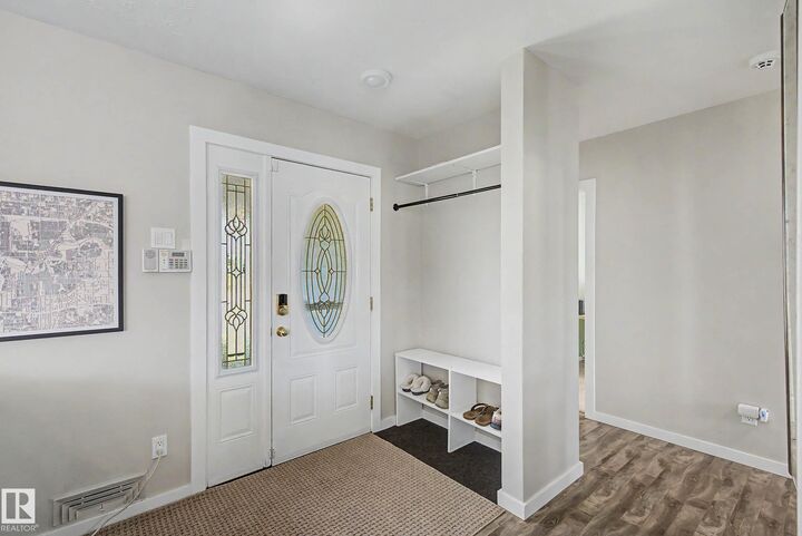 Property Photo:  5407 106 Avenue NW  AB T6A 1G1 