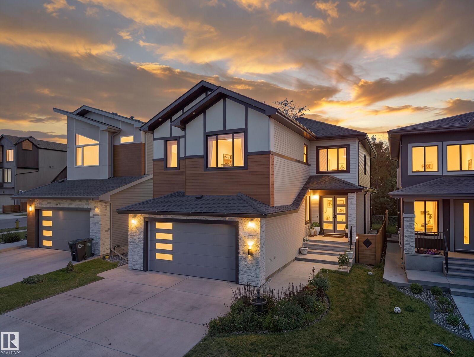 Property Photo:  320 38 Street SW  AB T6X 2W2 