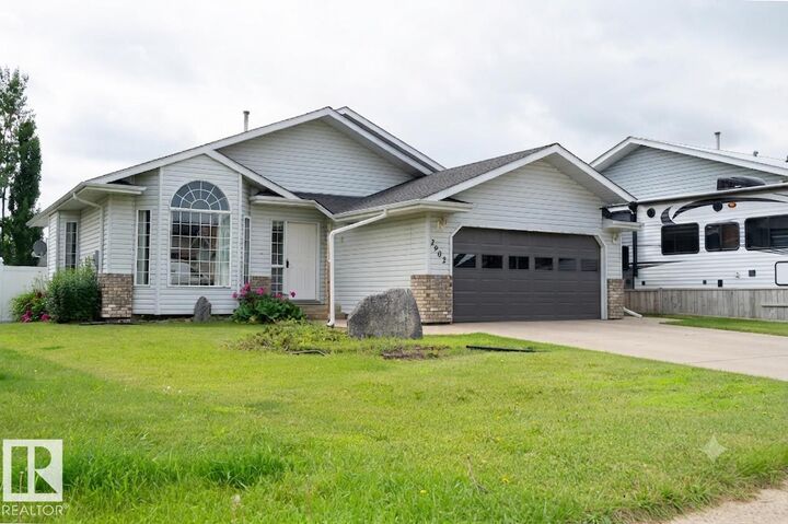 Property Photo: 2902 Cornwall Drive AB T9S 1N7