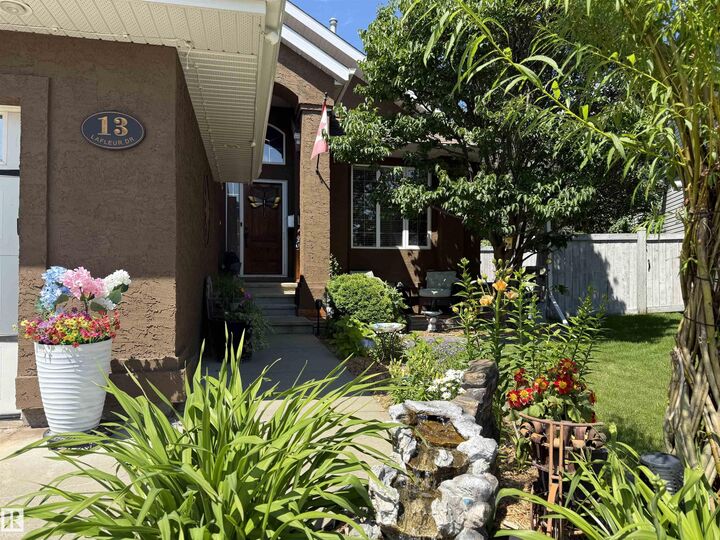 Property Photo: 13 Lafleur Drive AB T8N 5Y1