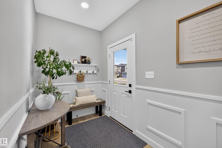 Property Photo:  1573 Esaiw Place NW  AB T6M 0E5 