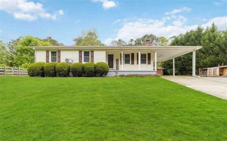 Property Photo:  3040 Land Road  GA 30004 