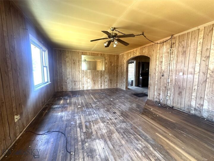 Property Photo:  601 Cherry Street  MT 59711 