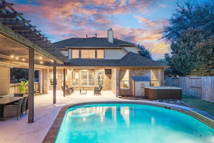 Property Photo:  1206 Paralee Drive  TX 77494 
