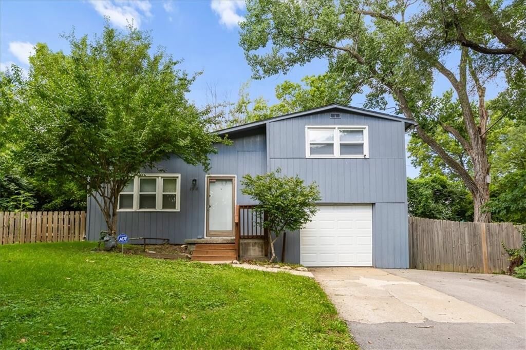 Property Photo:  2918 S 9th Place  KS 66103 