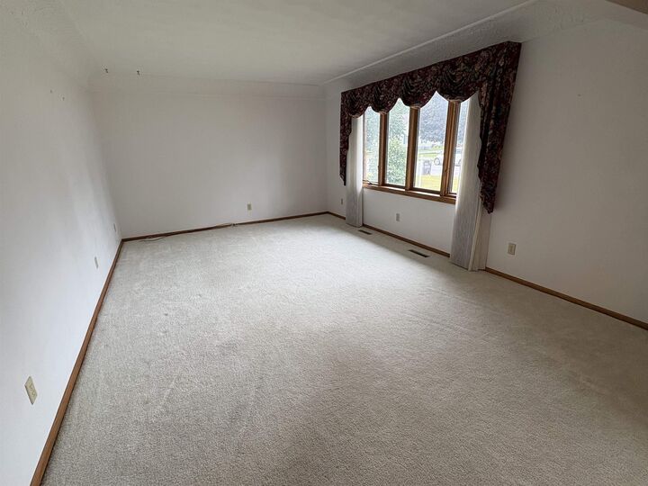 Property Photo:  1135 Main Street  IA 50648 