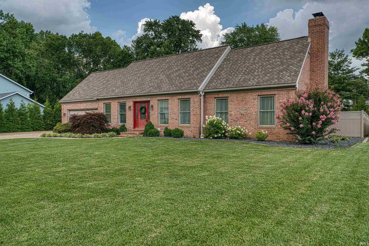 Property Photo: 507 Berry Court IN 47710