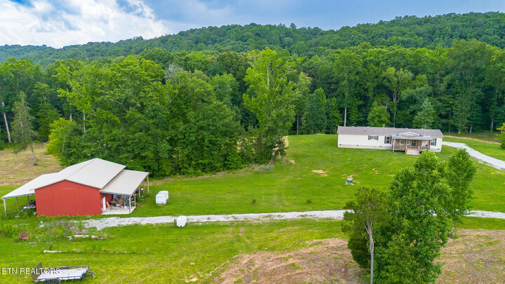 Property Photo:  127 Narramore Lane  TN 37846 