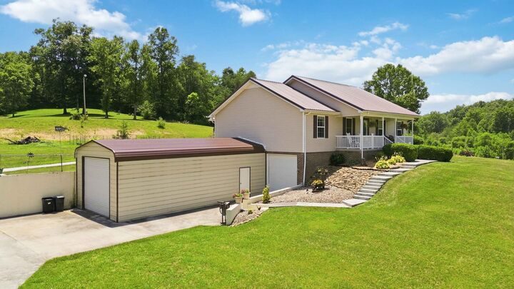 Property Photo:  2189 Ky 3436  KY 40701 
