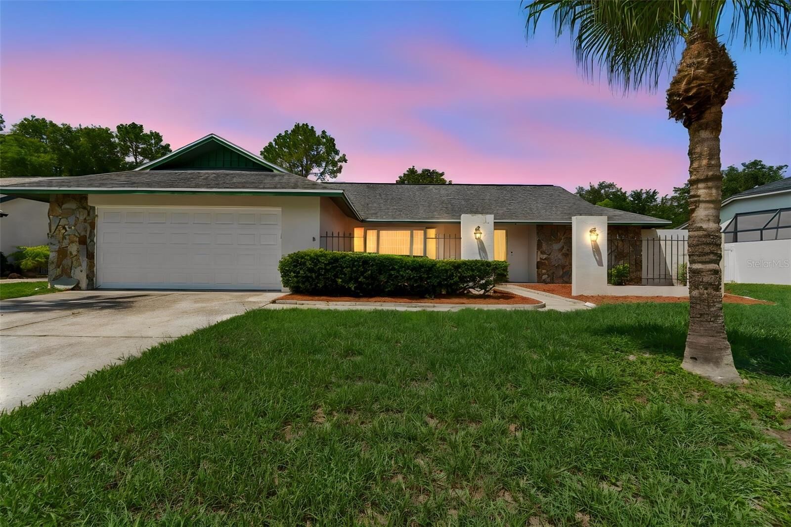 Property Photo:  9237 Pebble Creek Drive  FL 33647 