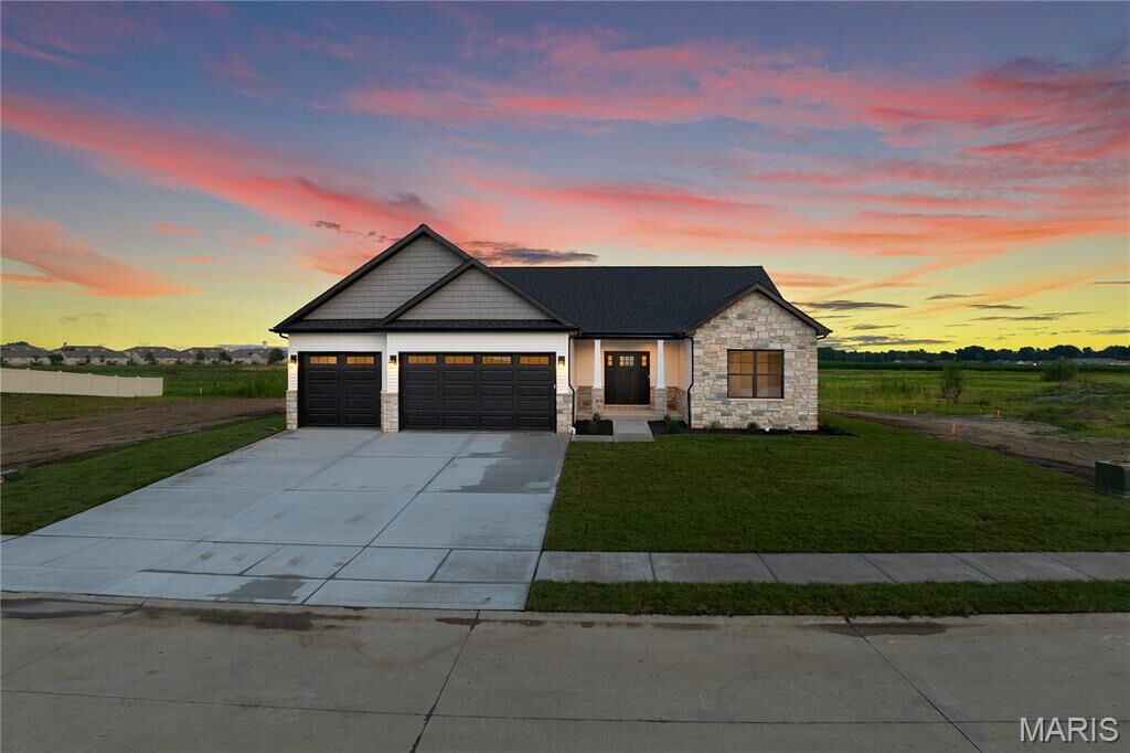 Property Photo: 309 Rumsfeld Drive IL 62294
