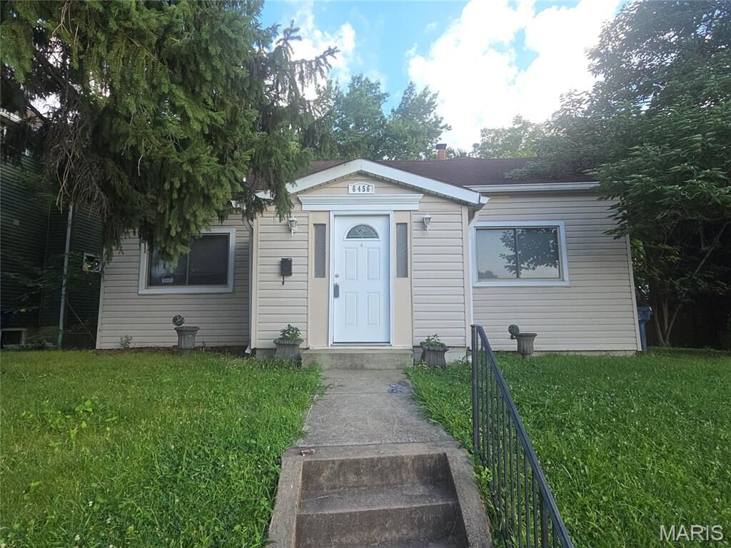 Property Photo: 6456 Southwest Avenue MO 63139