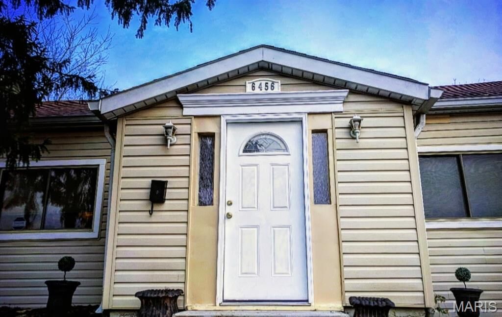 Property Photo:  6456 Southwest Avenue  MO 63139 