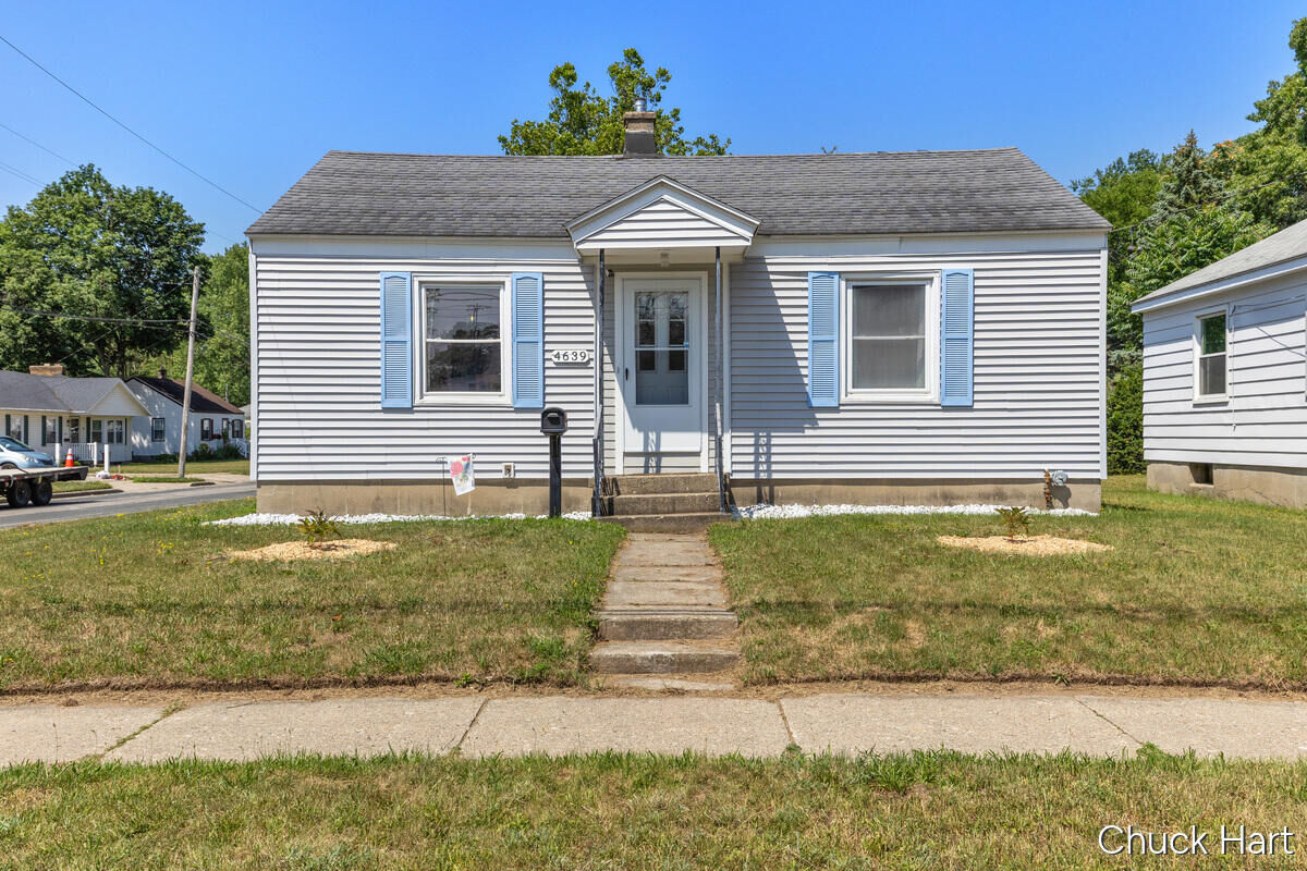 Property Photo: 4639 Walton Avenue SW MI 49548