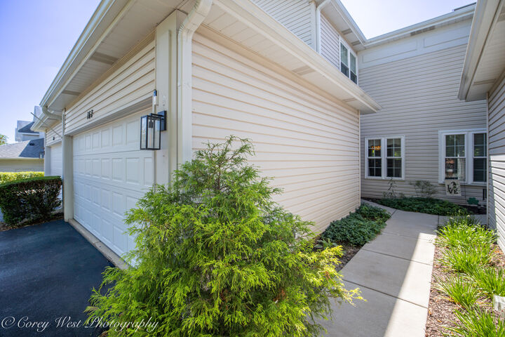 Property Photo: 163 N Barton Trail IL 60510