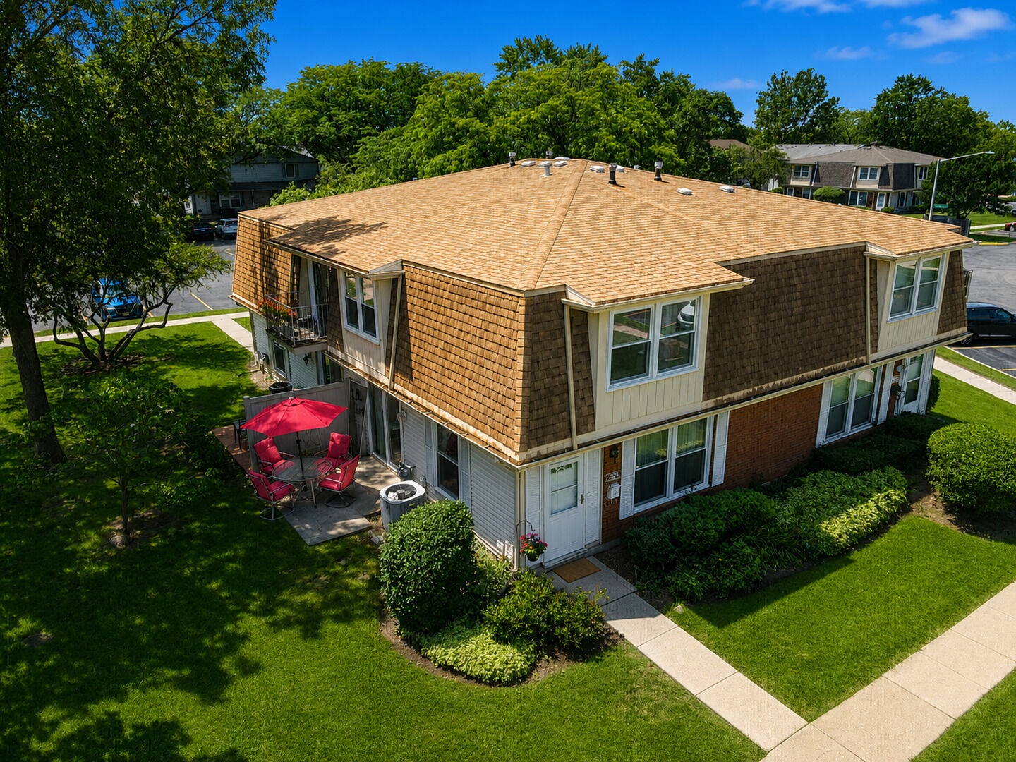 Property Photo:  2208 Ramsey Circle  IL 60194 