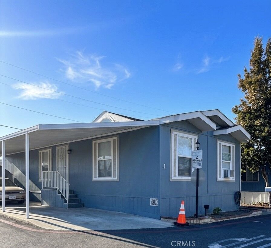 Property Photo:  23701 S Western 1  CA 90501 