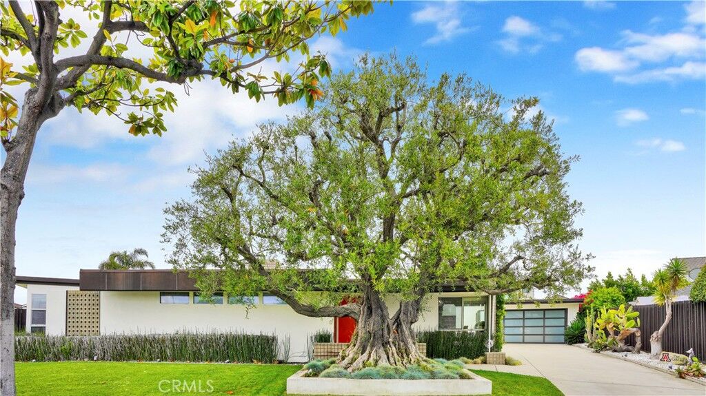 Property Photo: 2000 Nautilus Lane CA 92660