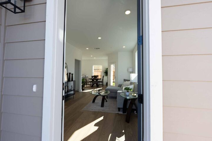 Property Photo: 35 Brookbay Way Lot67 CA 95838