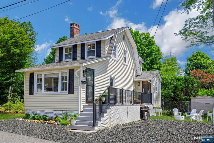 Property Photo: 4 Lakeview Avenue NJ 07828
