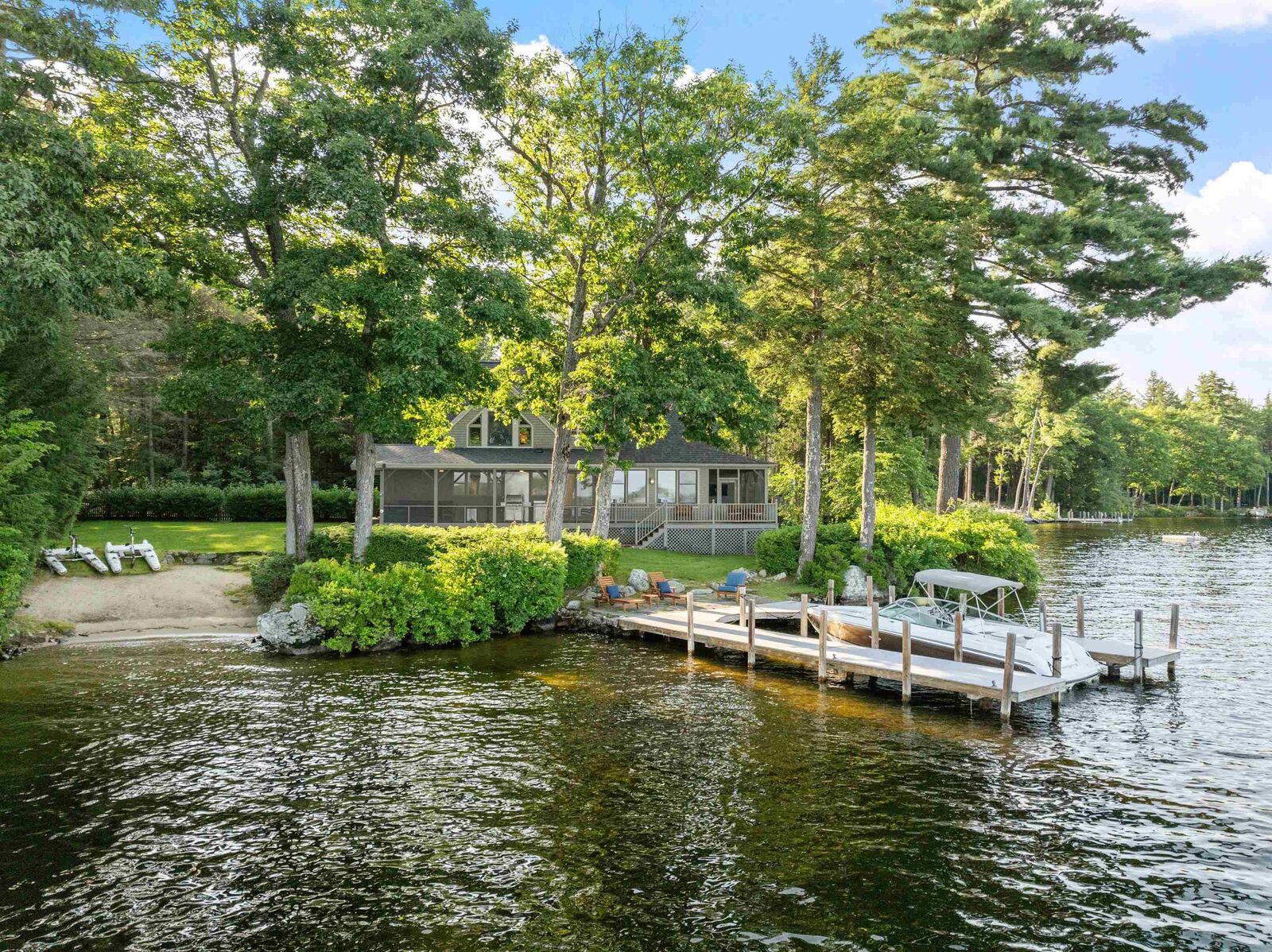 Property Photo:  10 Edgewater Drive  NH 03254 
