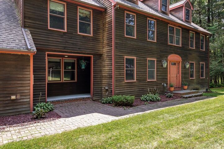 Property Photo:  6 Gas Light Lane  NH 03833 