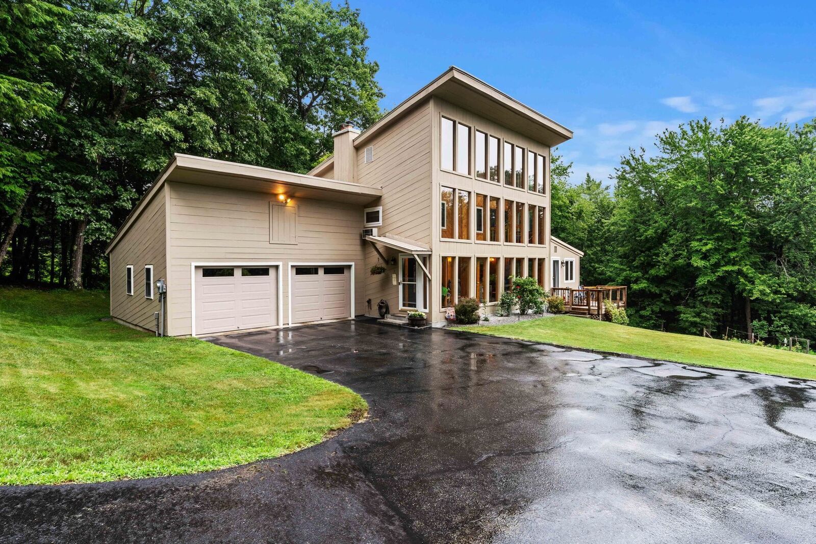 Property Photo:  42 Thorndike Road  NH 03281 