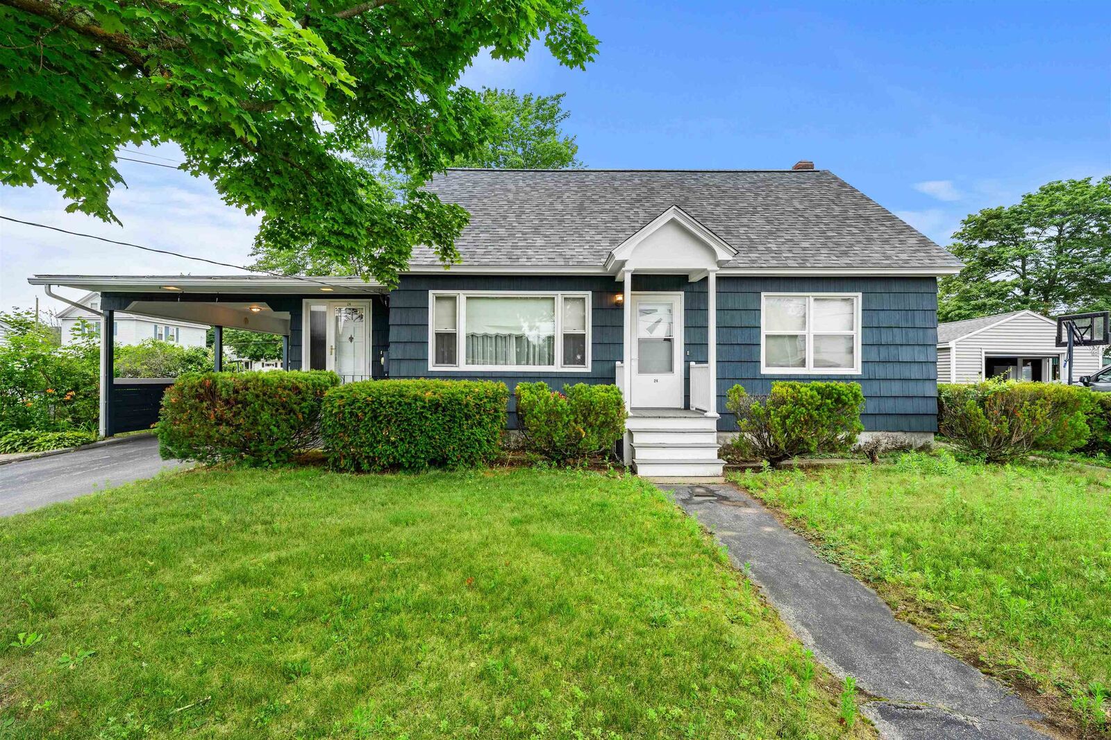 Property Photo:  24 Plummer Street  NH 03102 