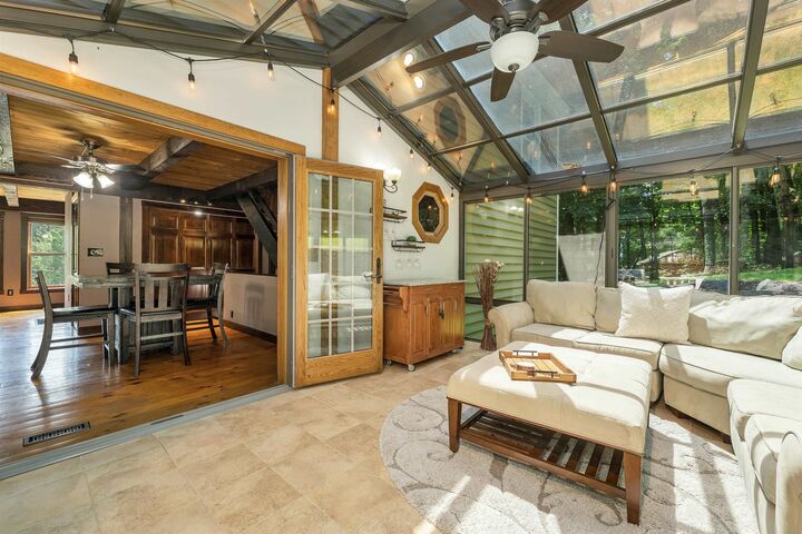 Property Photo:  47 White Plains Avenue  NH 03053 