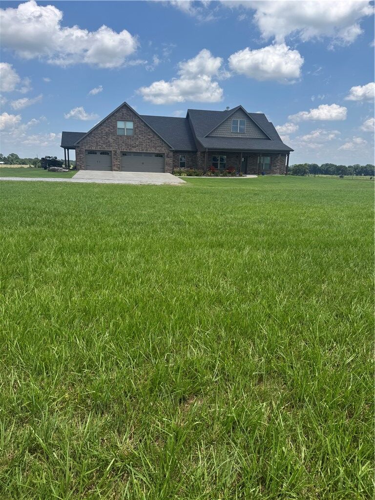 Property Photo:  20591 Shady Grove Road  AR 72761 