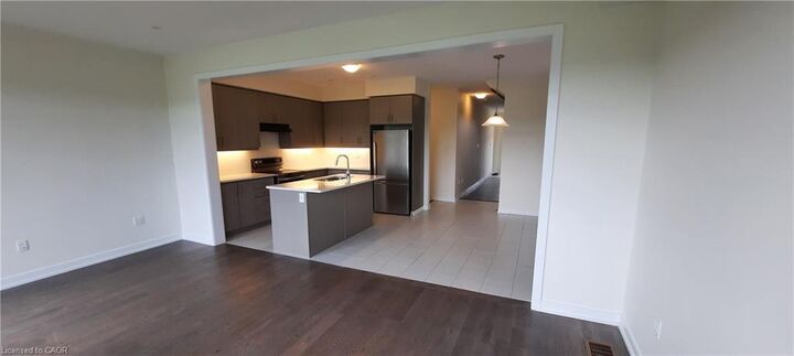 Property Photo:  19 Monteith Drive  ON N3T 0W6 