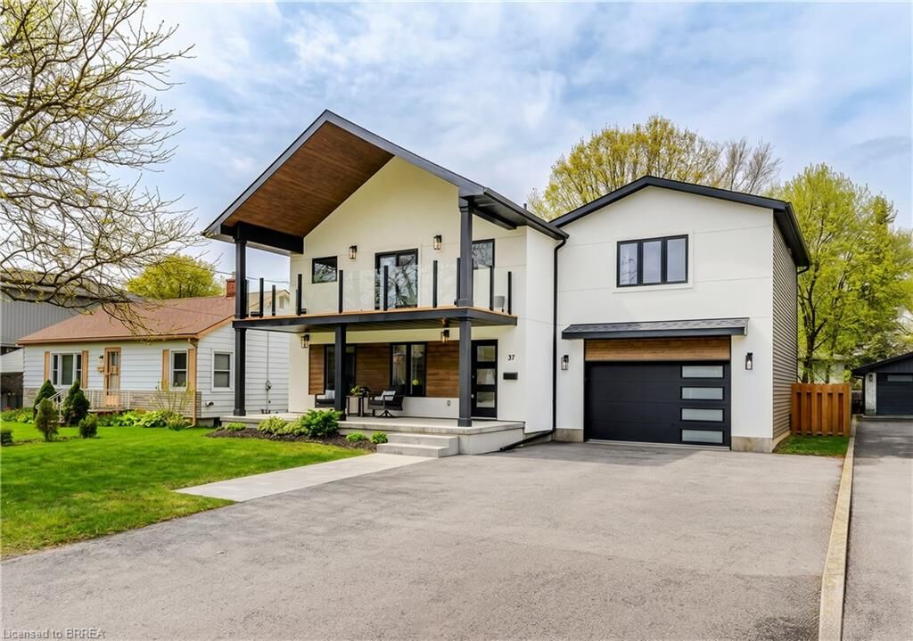 Property Photo: 37 Barnes Avenue ON N3R 4Y9