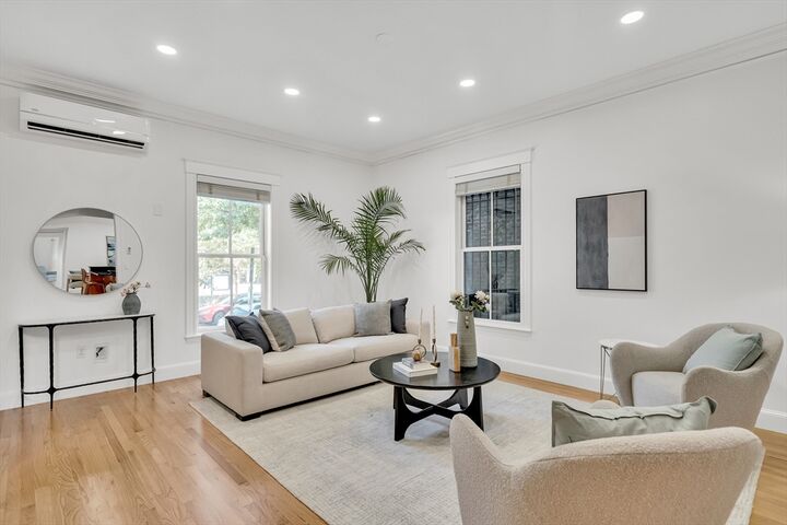 Property Photo:  11 Magazine B  MA 02139 
