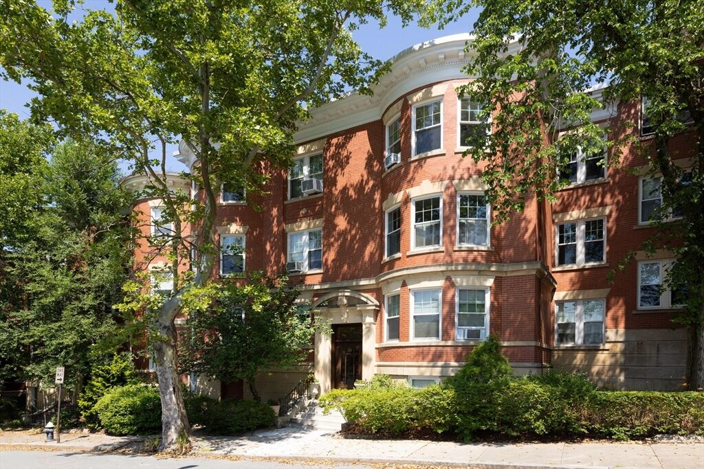 Property Photo: 231 Rawson 6 MA 02445