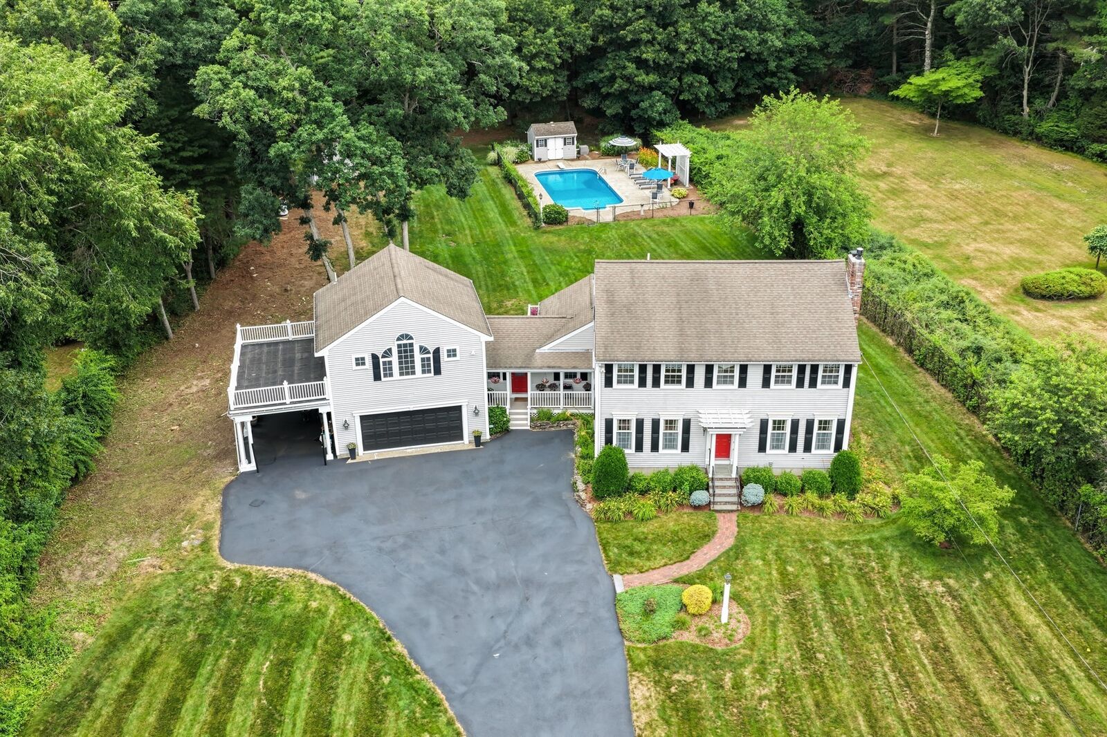 Property Photo:  799 Hanover St  MA 02339 