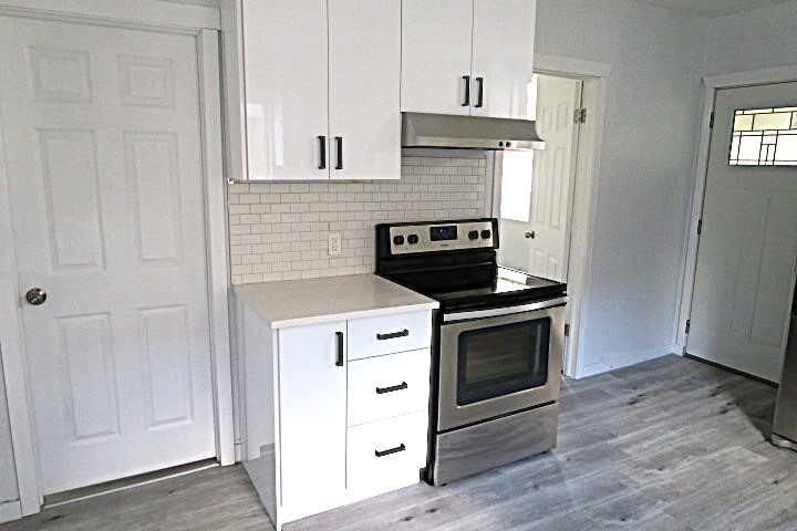 Property Photo:  4617 46 Street  AB T4N 1M7 