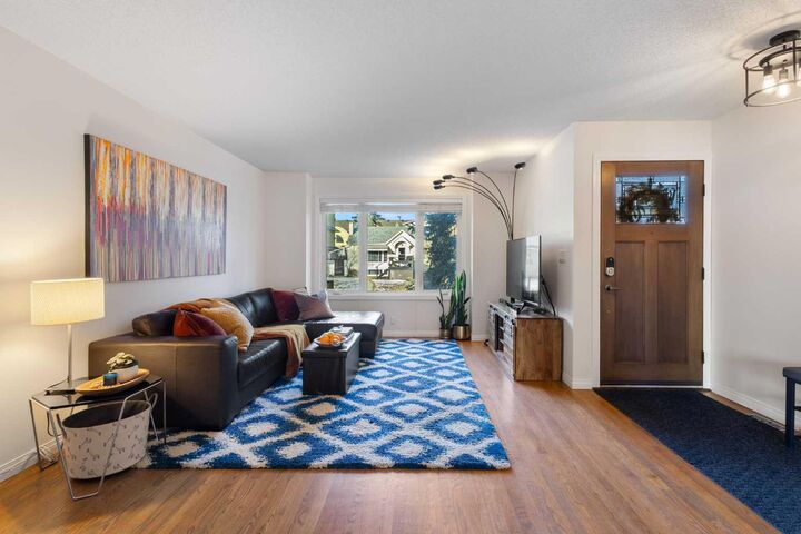 Property Photo:  1629 29 Avenue SW  AB T2T 1M6 