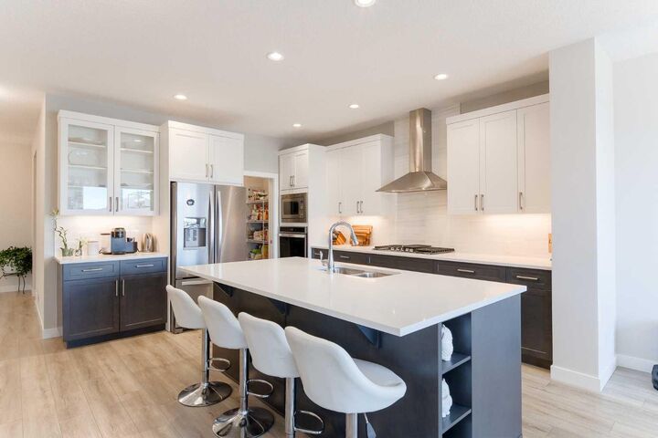 Property Photo:  415 Rivercrest Boulevard  AB T4C 2V1 