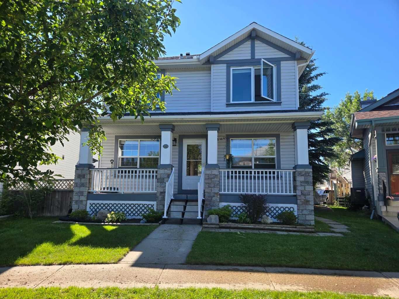 Property Photo:  23 Prestwick Cove SE  AB T2Z 3W2 