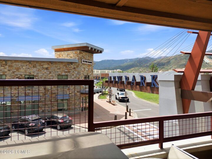 Property Photo:  1476 W Newpark Boulevard 202  UT 84098 