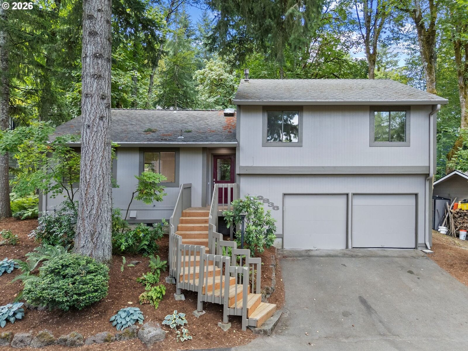 Property Photo:  9836 SW Quail Post Rd  OR 97219 