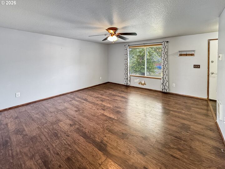 Property Photo: 14405 SE 7th St WA 98683