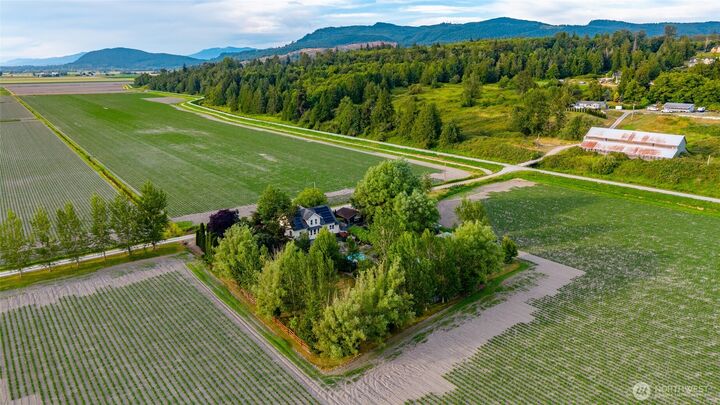 Property Photo: 21895 Cedardale Road WA 98274