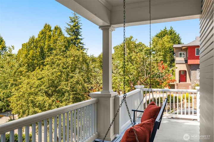 Property Photo: 732 15th Avenue WA 98122
