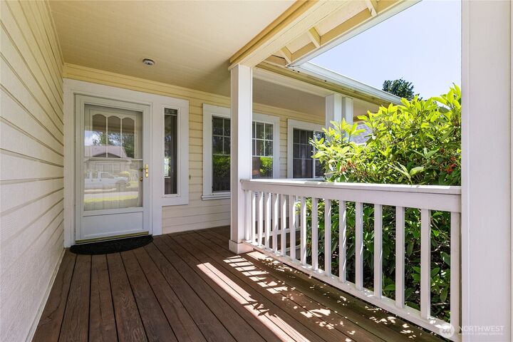 Property Photo: 6188 Lincoln Drive WA 98248