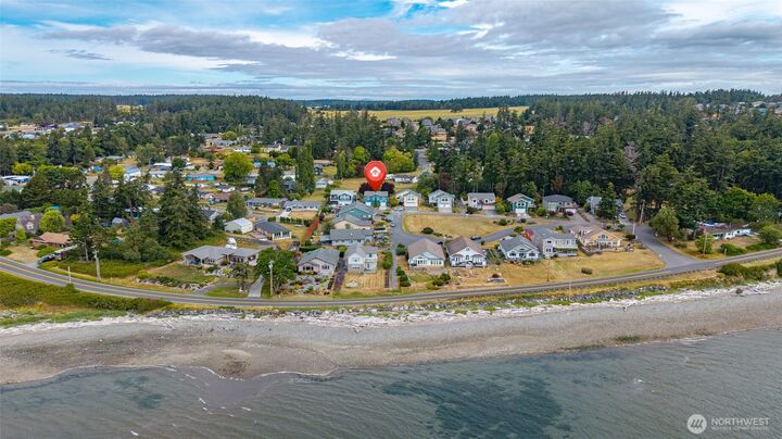 Property Photo: 1086 Landing Circle WA 98277