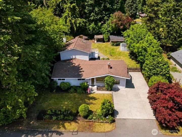 Property Photo:  15621  84th Avenue NE  WA 98028 