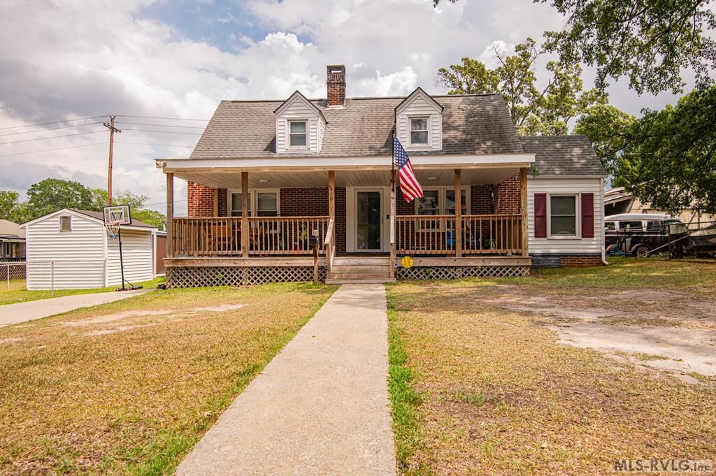 Property Photo: 410 Jefferson St. NC 27870