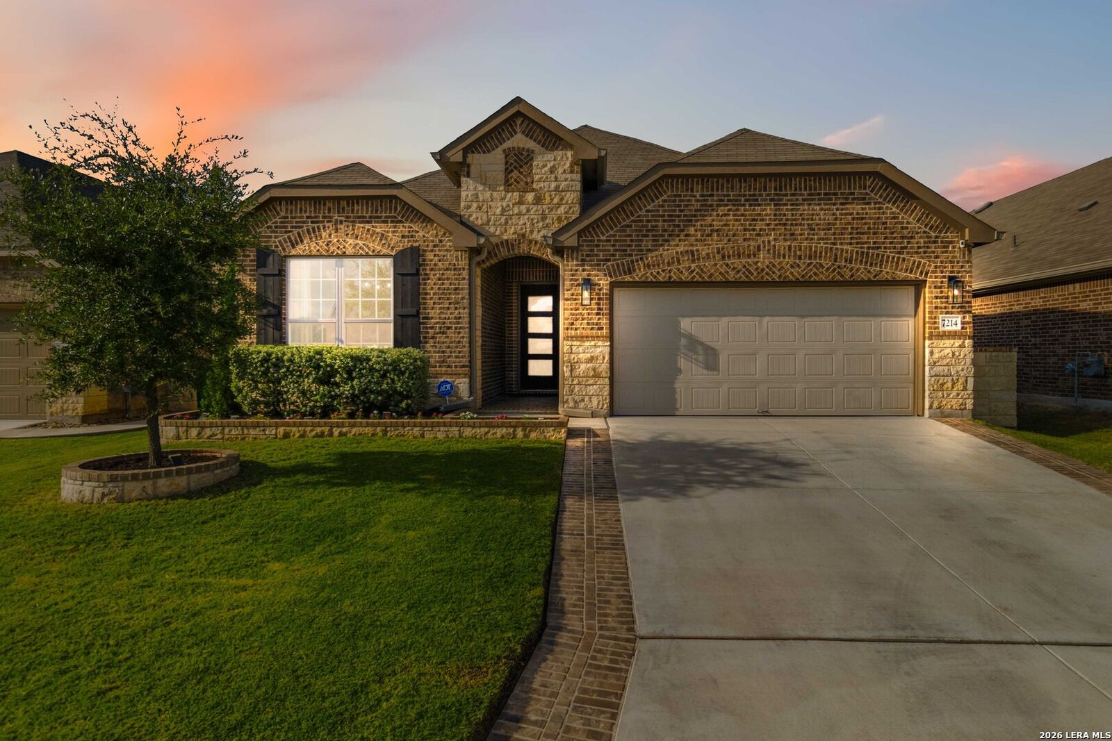 Property Photo:  7214 Cimarron Lake  TX 78015 