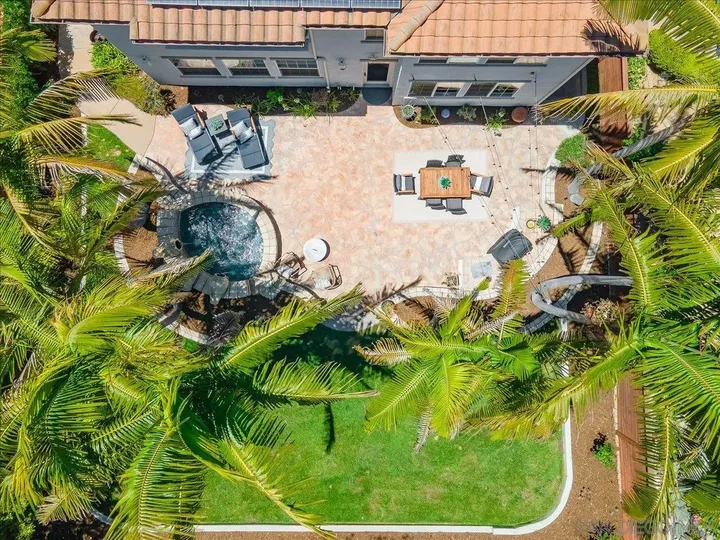 Property Photo:  3225 Avenida De Sueno  CA 92009 